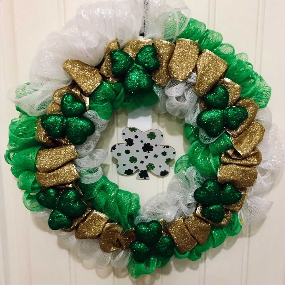 St Patrick’s Day deco mesh wreath